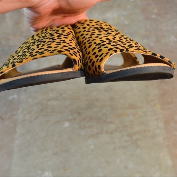 NWOT Qupid Cheetah Print Faux Suede Open Toe Flat Sling Back Sandals, Size 9 - Picture 3 of 9